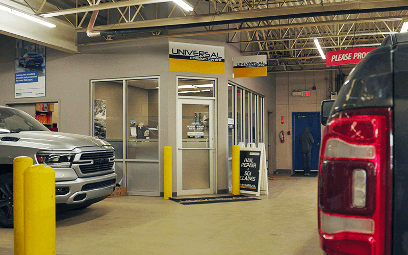 Universal Collision Centre - Regina